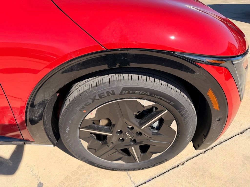 New 2025 Kia EV6 Wind AWD/4WD image 11
