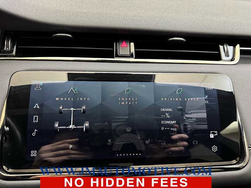 Used 2022 Land Rover Range Rover Evoque R-Dynamic SE image 25