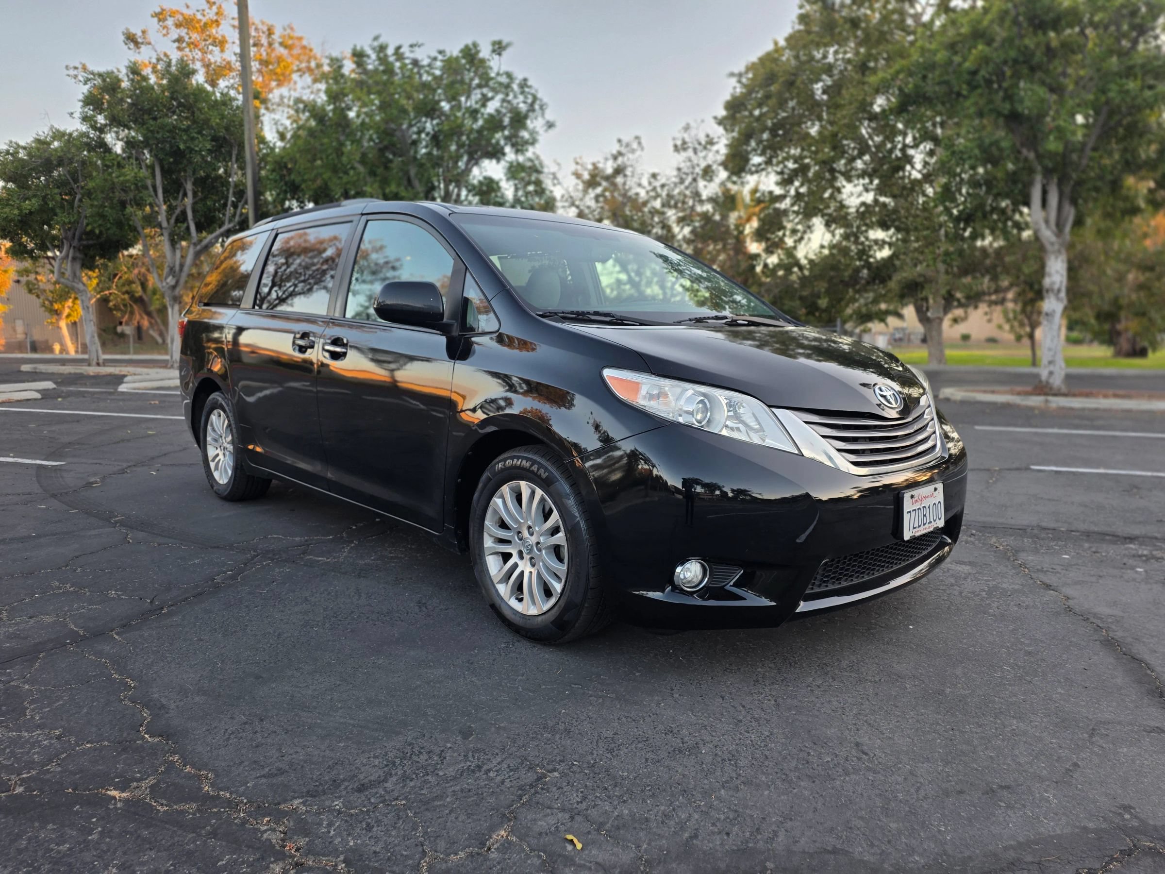Used 2017 Toyota Sienna XLE