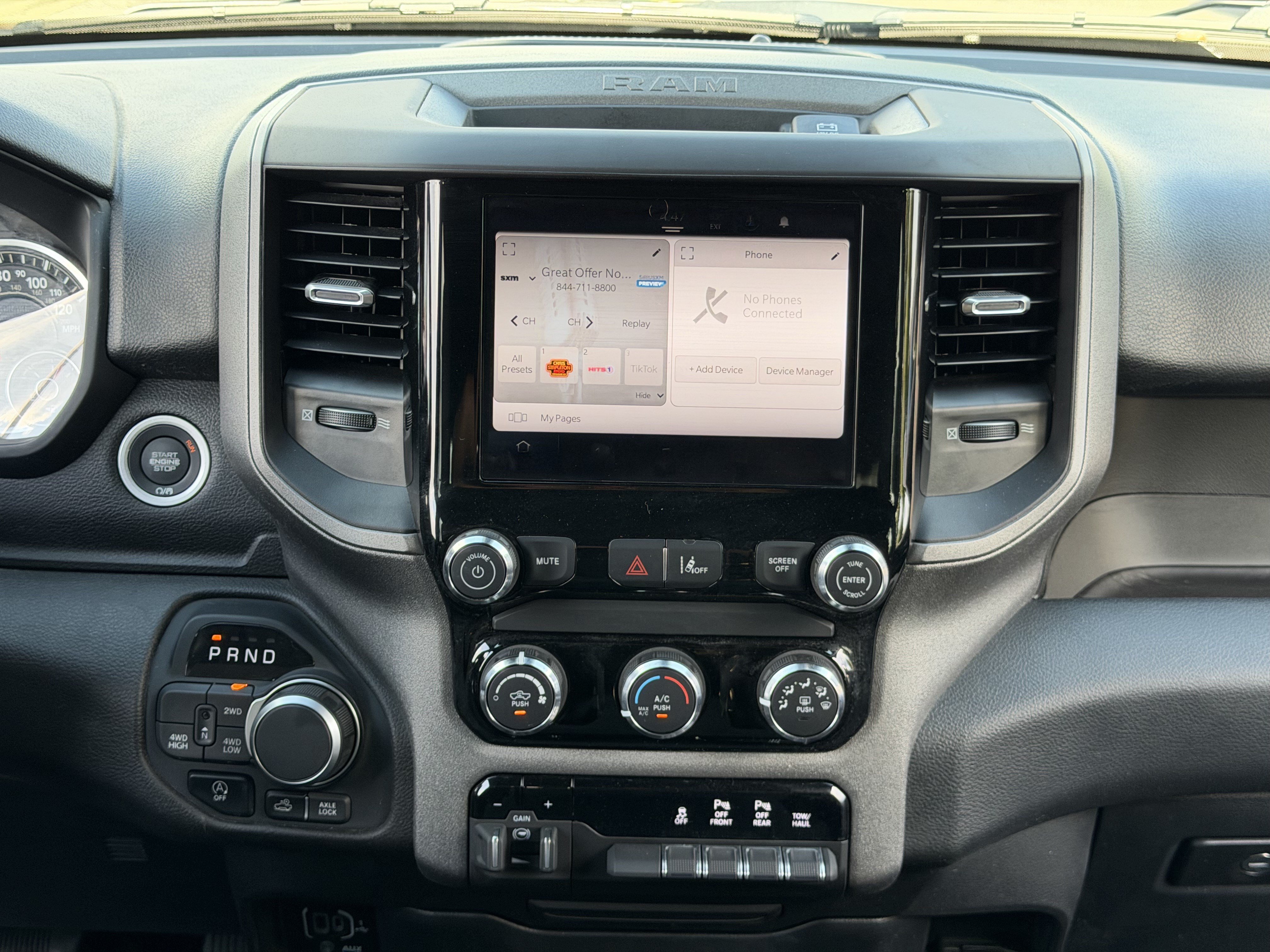 Used 2025 RAM 1500 Warlock AWD/4WD image 30