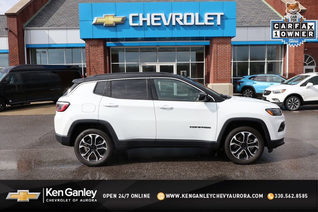 Used 2024 Jeep Compass Limited image 1