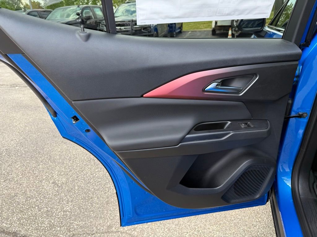 New 2025 Chevrolet Equinox EV RS image 21