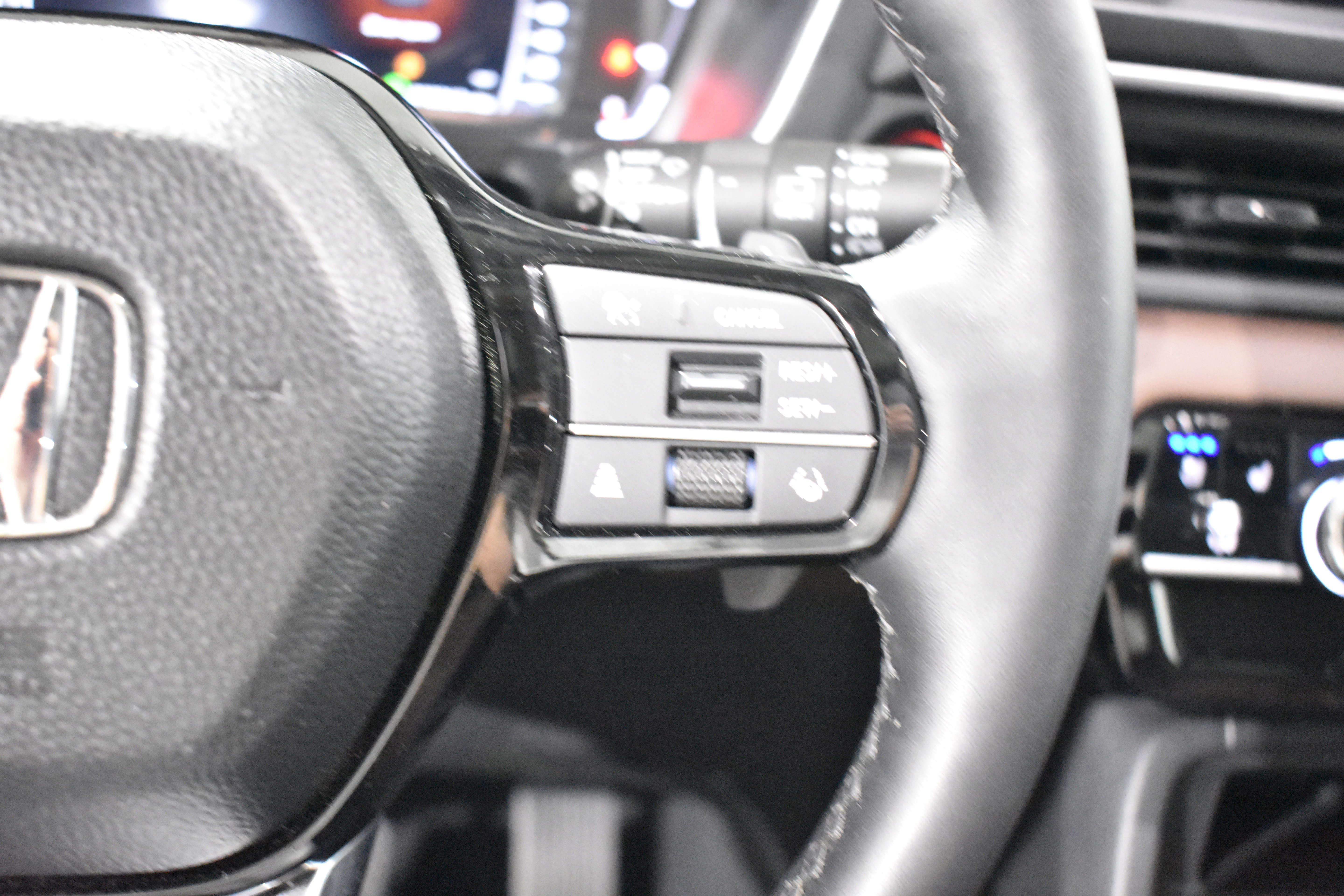 Certified 2025 Honda Pilot Elite image 13