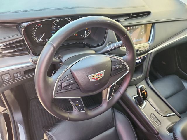 Used 2018 Cadillac XT5 Luxury w/ Driver Awareness Package image 10