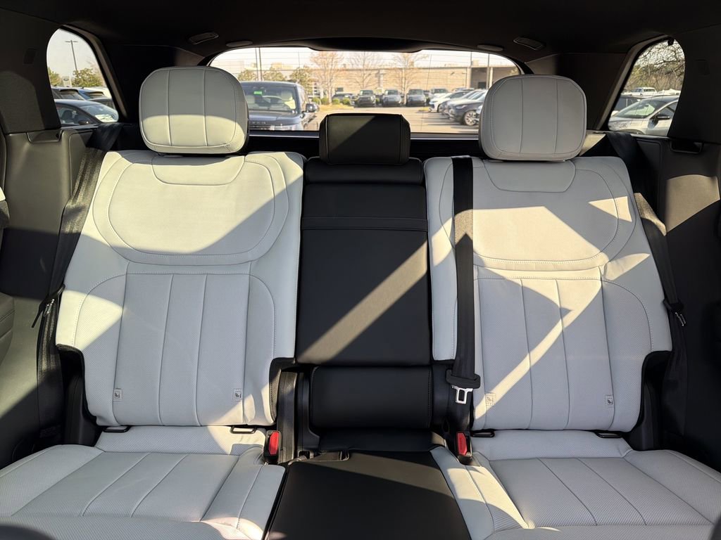 New 2026 Land Rover Range Rover Sport Dynamic SE AWD/4WD image 25