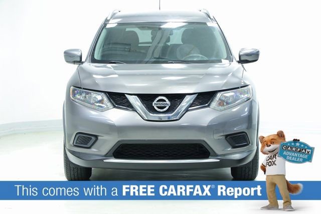 Used 2016 Nissan Rogue SV image 2