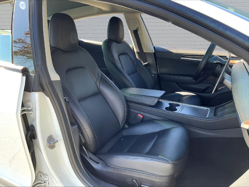 Used 2022 Tesla Model 3 Standard Range RWD image 14