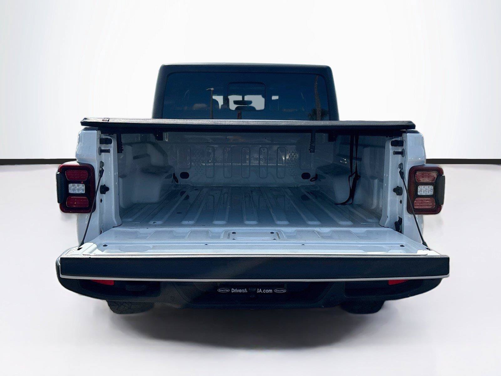 Used 2020 Jeep Gladiator Overland AWD/4WD image 25