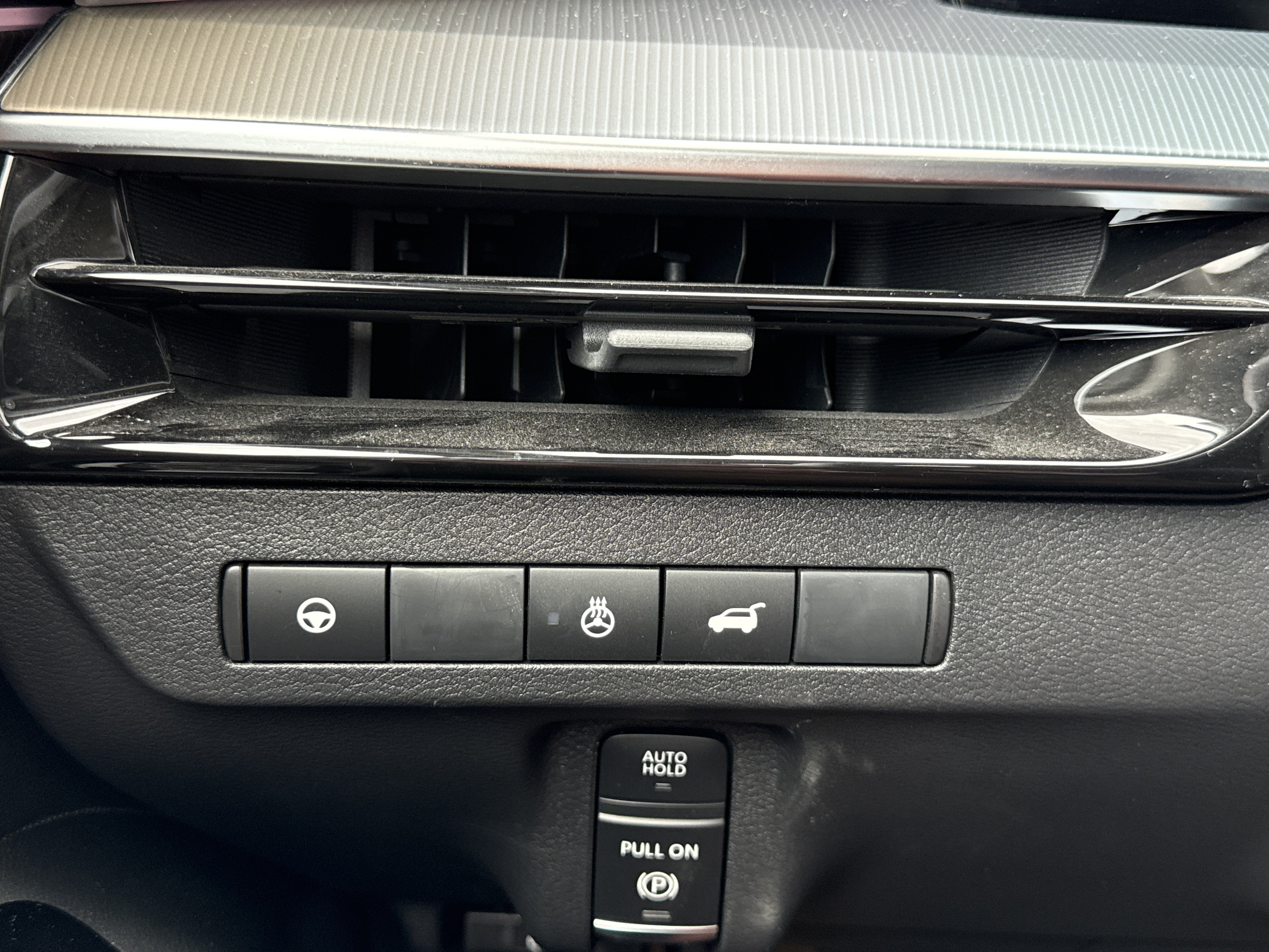 Used 2025 Nissan Murano SL AWD/4WD image 10