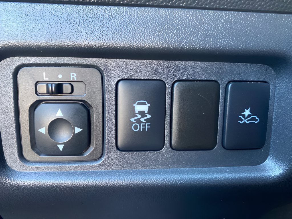 Used 2024 Mitsubishi Mirage ES FWD image 14