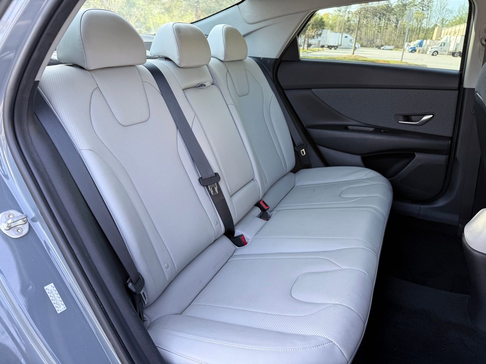 Used 2023 Hyundai Elantra Limited w/ Cargo Package FWD image 42
