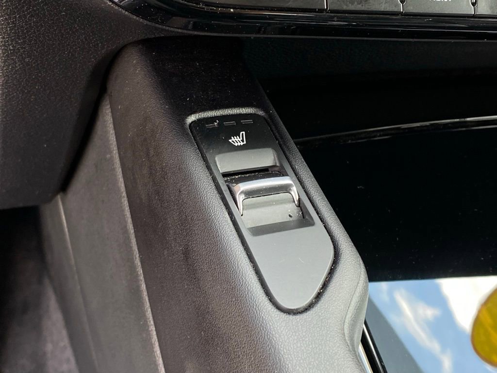 Used 2025 Kia Telluride S image 18