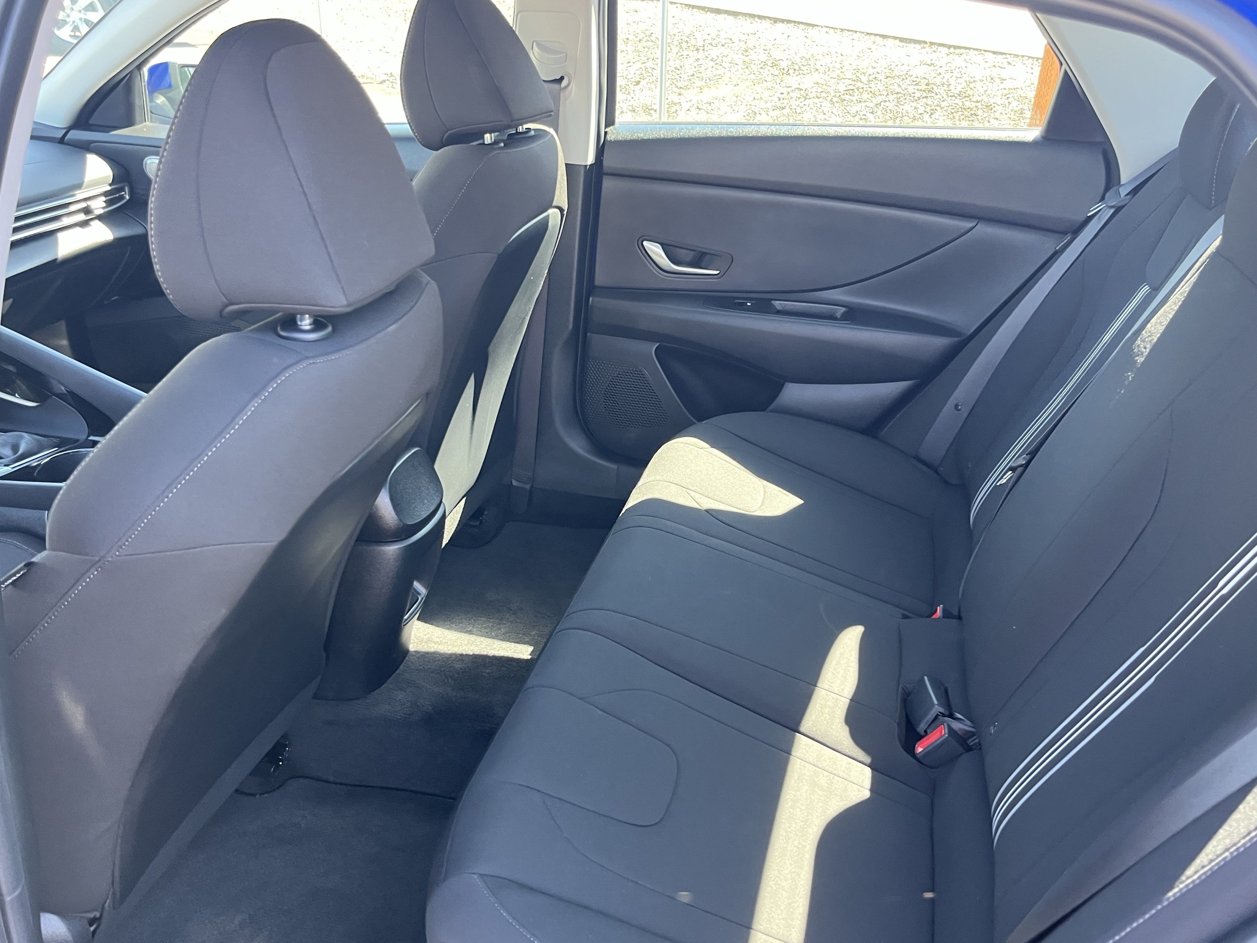 Certified 2025 Hyundai Elantra Hybrid FWD image 16