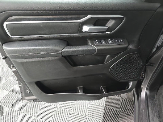 Used 2023 RAM 1500 Big Horn AWD/4WD image 5