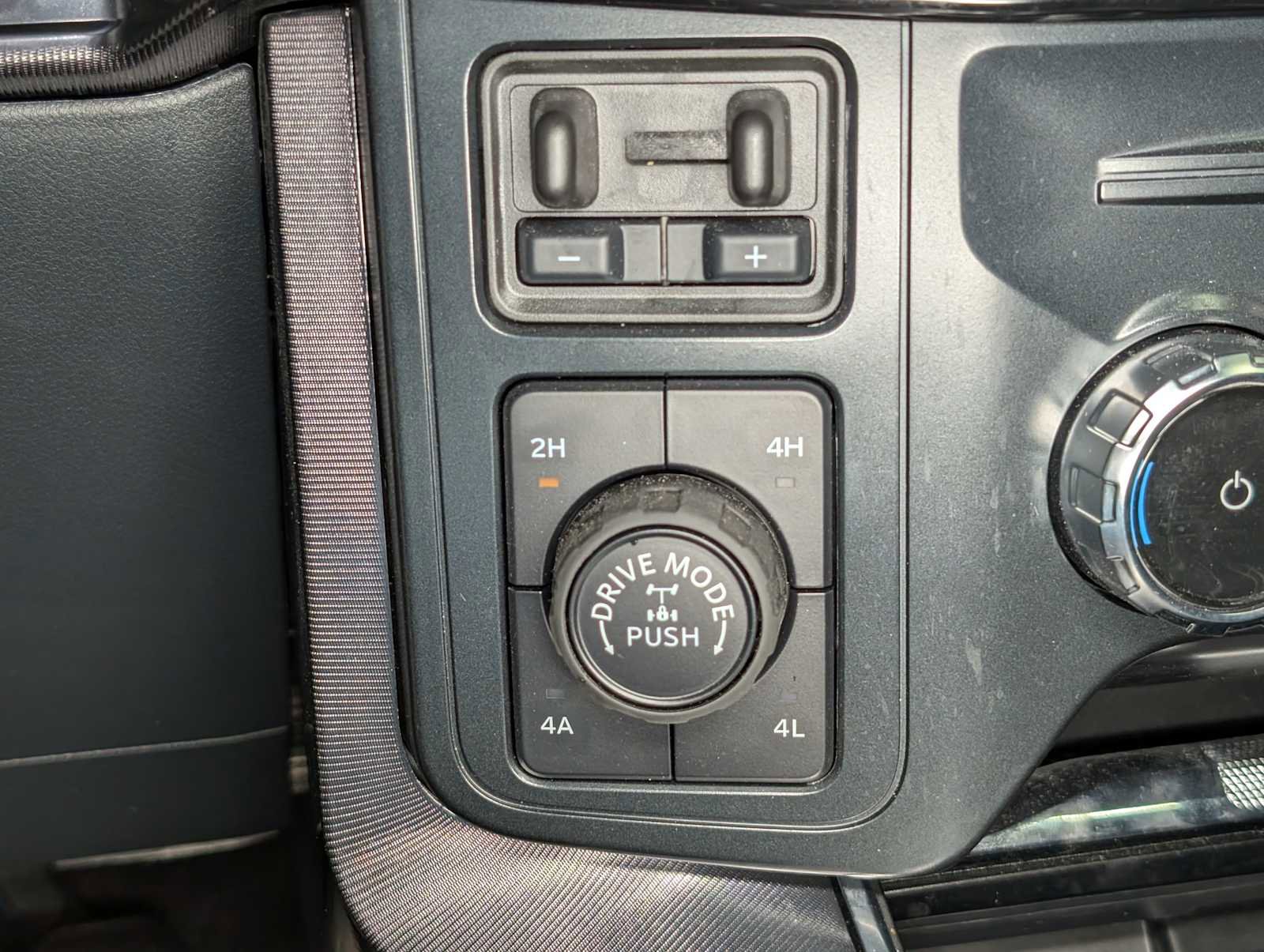 Used 2025 Ford F150 Raptor w/ Equipment Group 803A Raptor R image 38