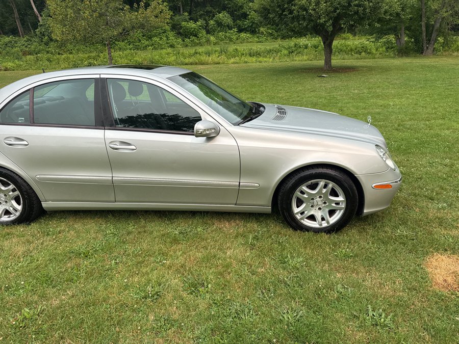Used 2004 Mercedes-Benz E 320 4MATIC Sedan image 32