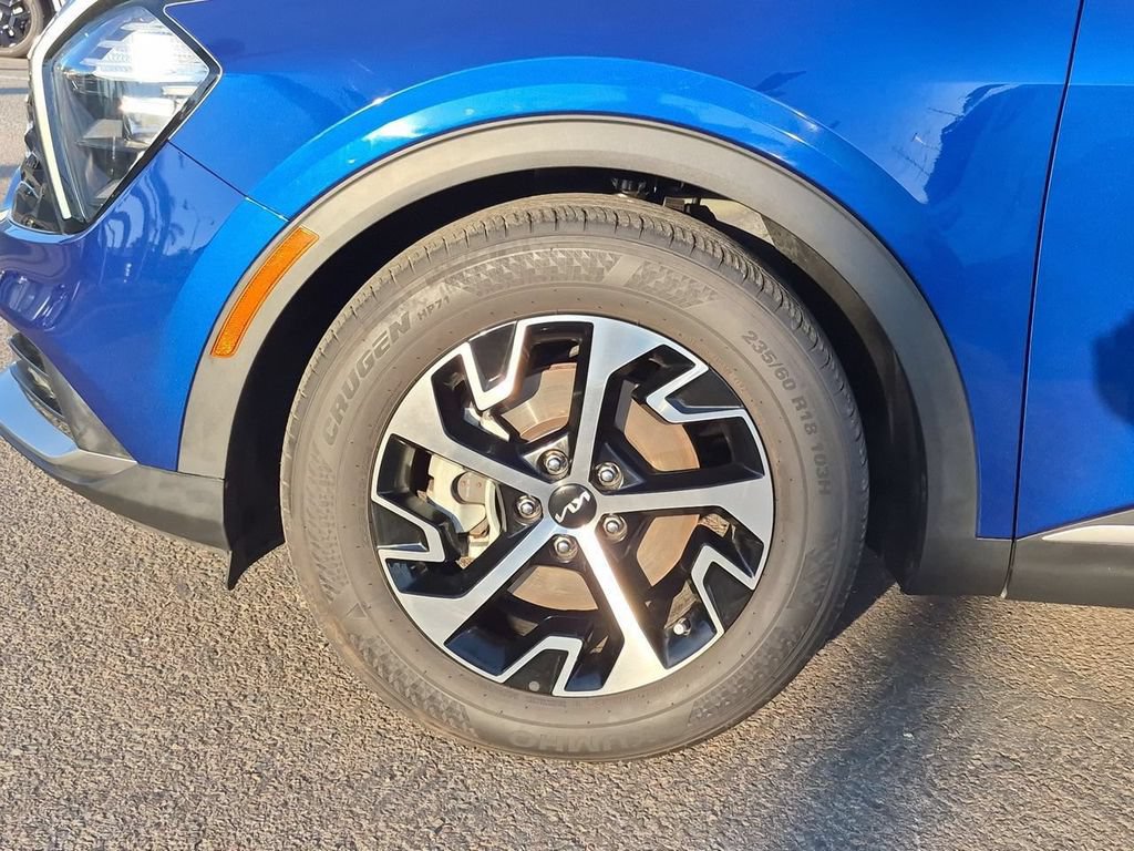 Certified 2023 Kia Sportage EX FWD image 33