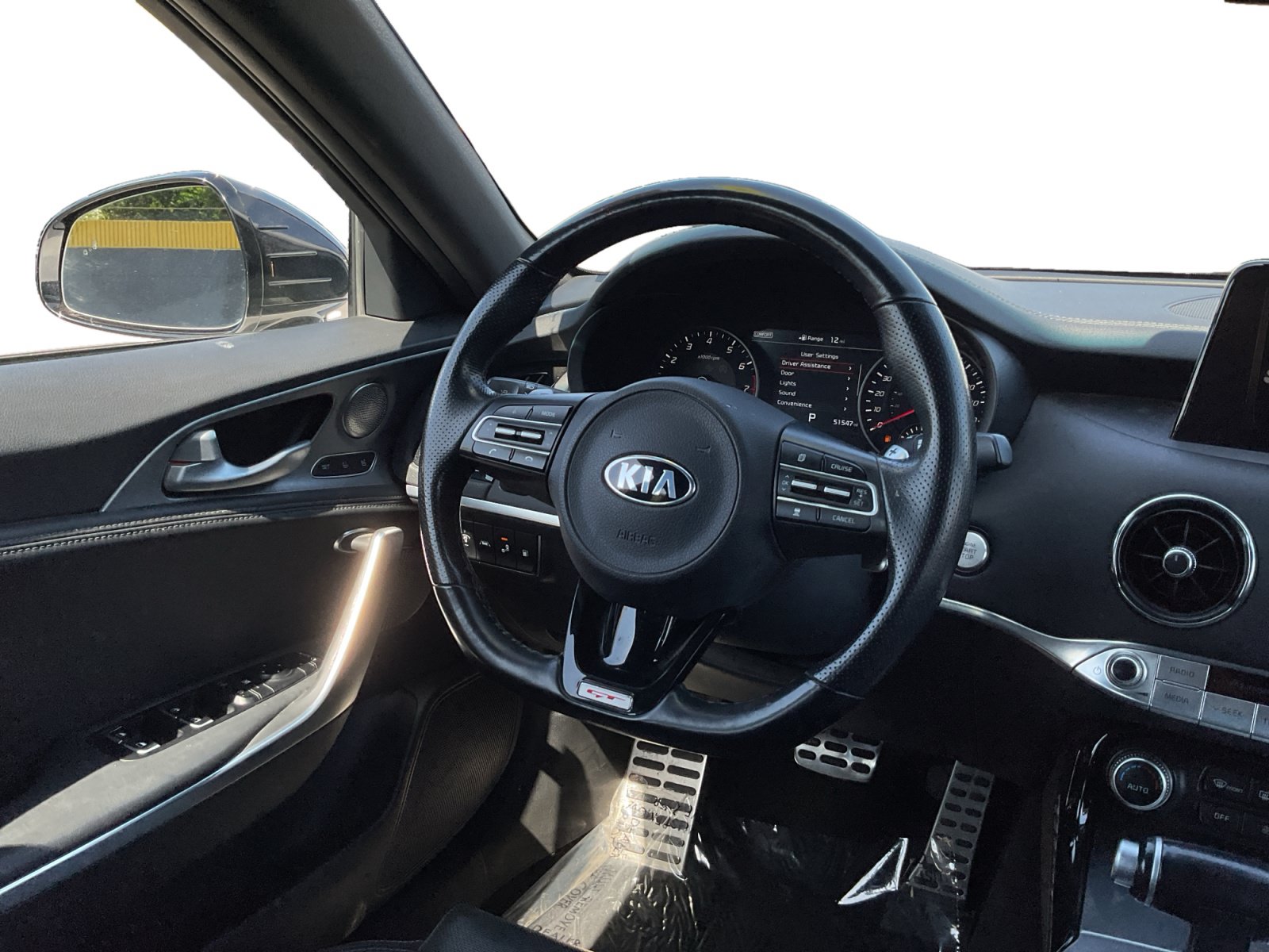 Used 2020 Kia Stinger GT1 RWD image 11