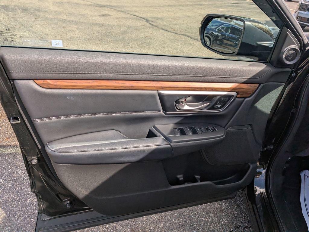 Used 2017 Honda CR-V Touring image 14