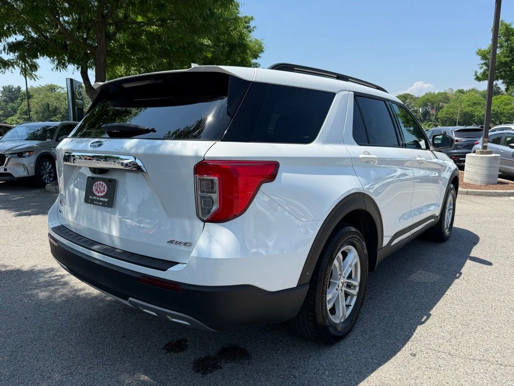 Used 2022 Ford Explorer XLT w/ Equipment Group 202A AWD/4WD image 6