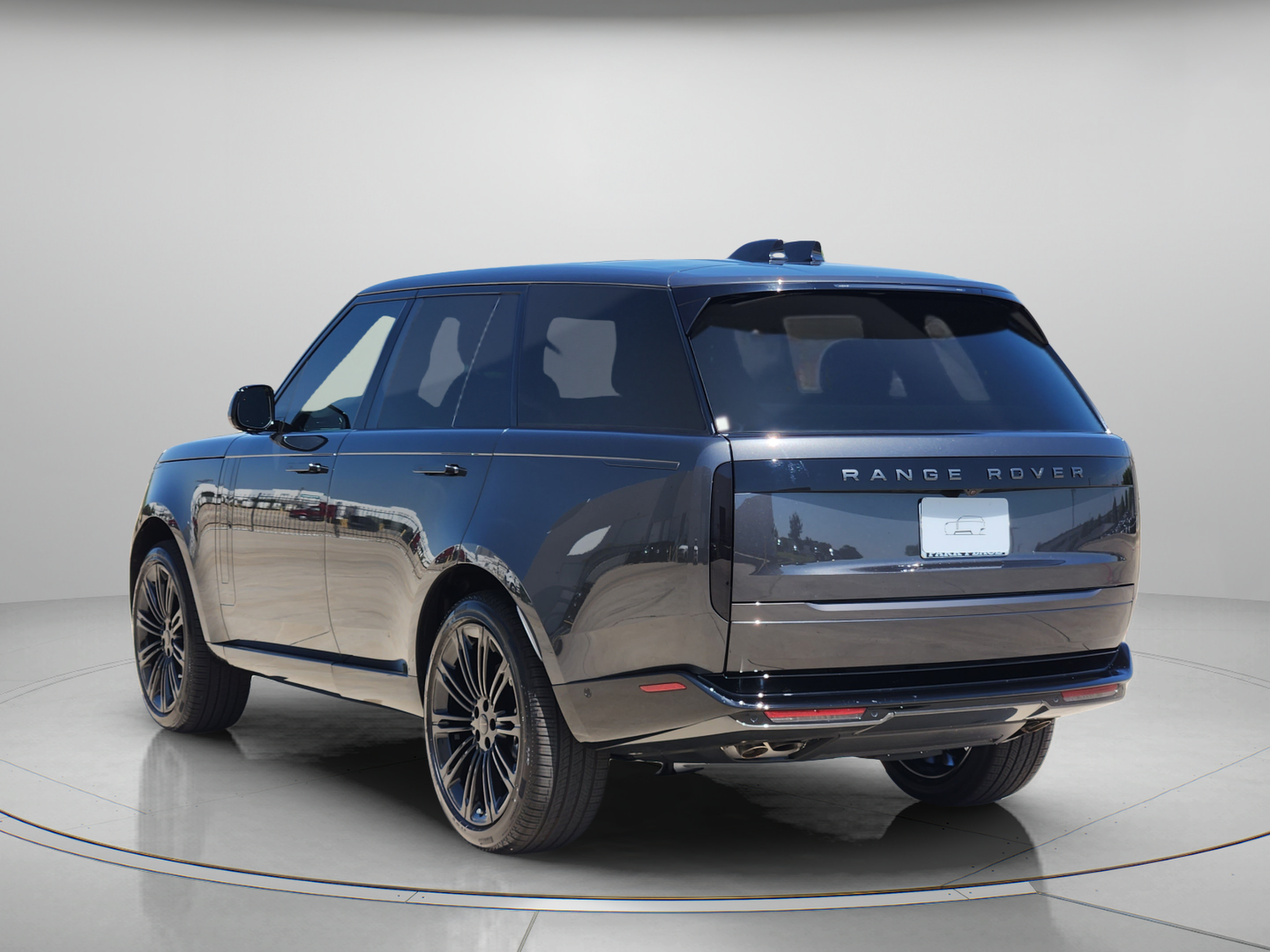New 2026 Land Rover Range Rover SE AWD/4WD image 3