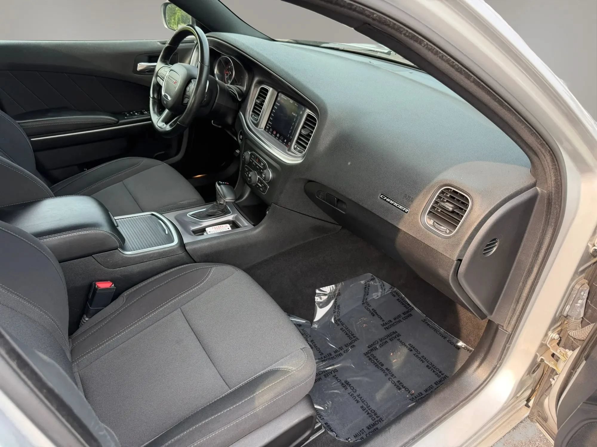 Used 2019 Dodge Charger SXT AWD/4WD image 43