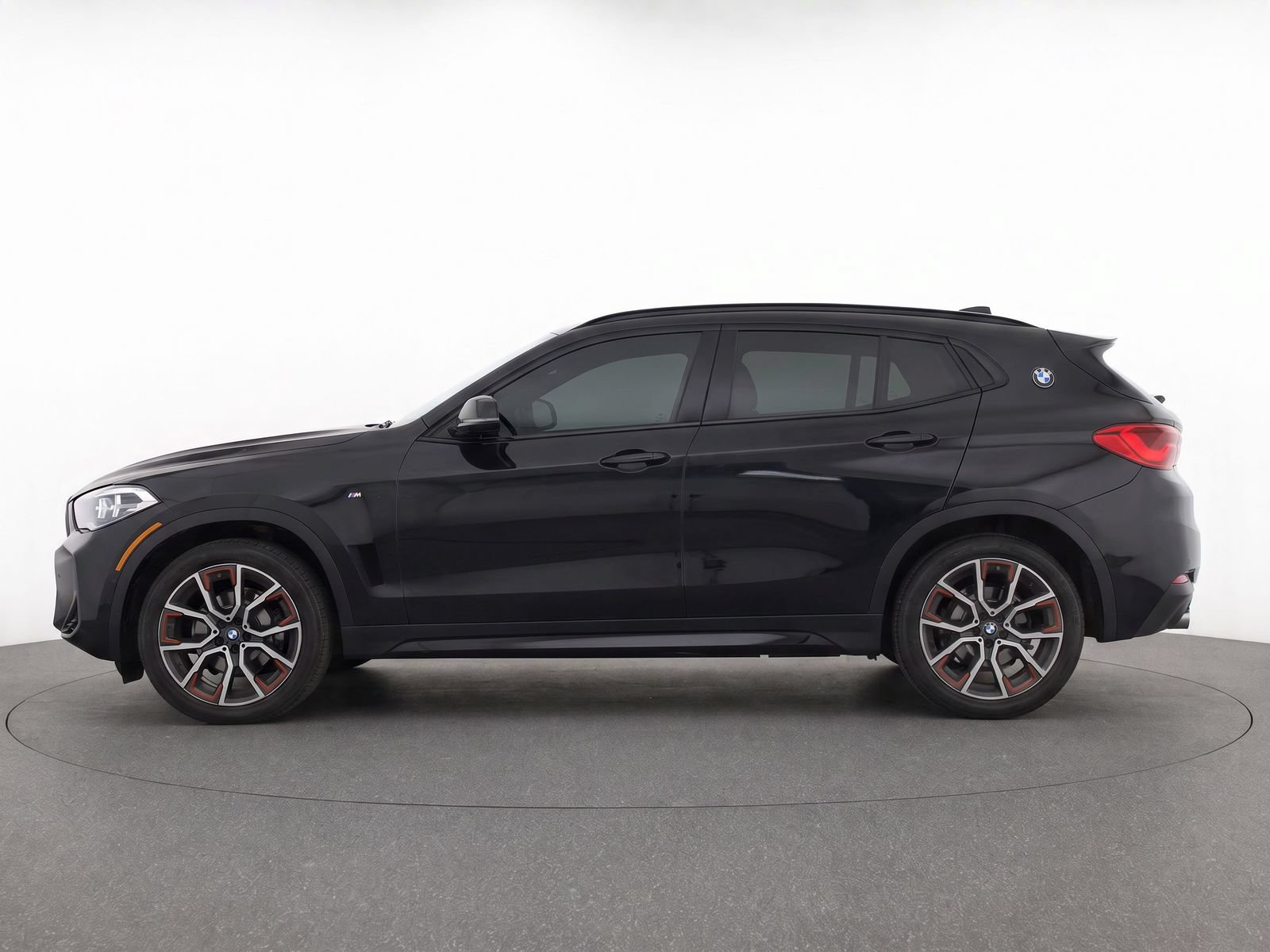 Used 2022 BMW X2 sDrive28i w/ Edition Package FWD image 3