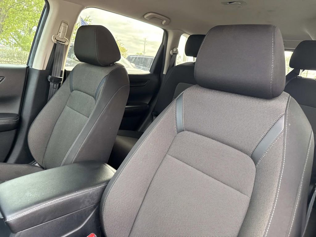 Used 2025 Honda CR-V LX image 20