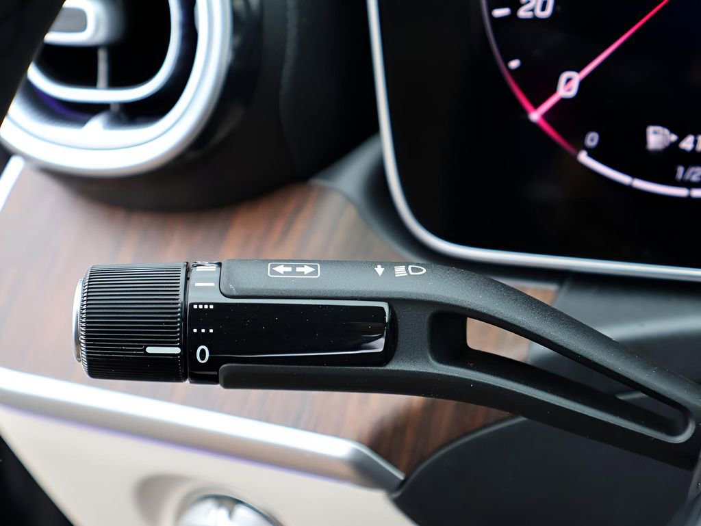 Certified 2025 Mercedes-Benz C 300 4MATIC Sedan image 36