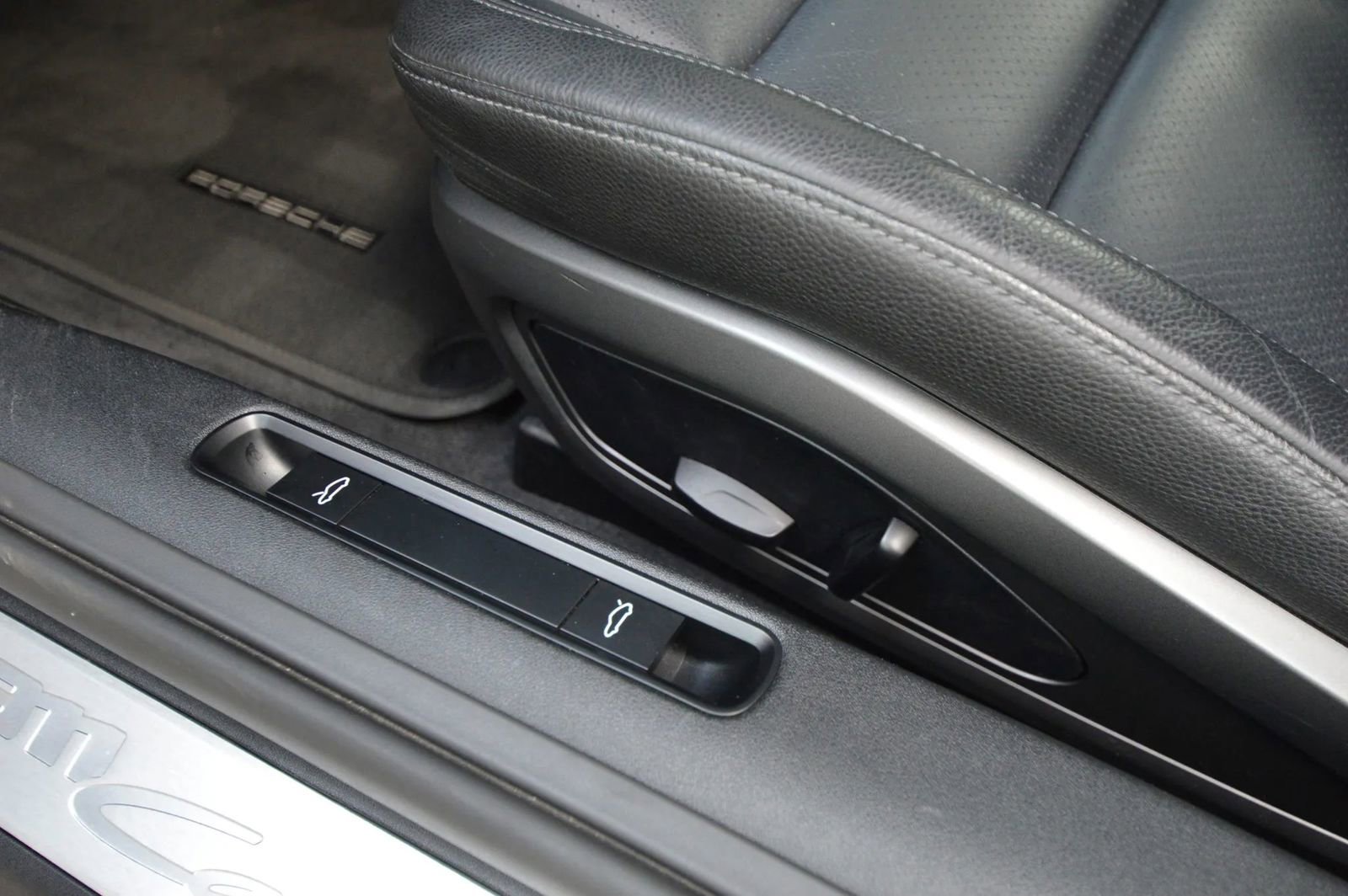 Used 2021 Porsche 911 Carrera image 24