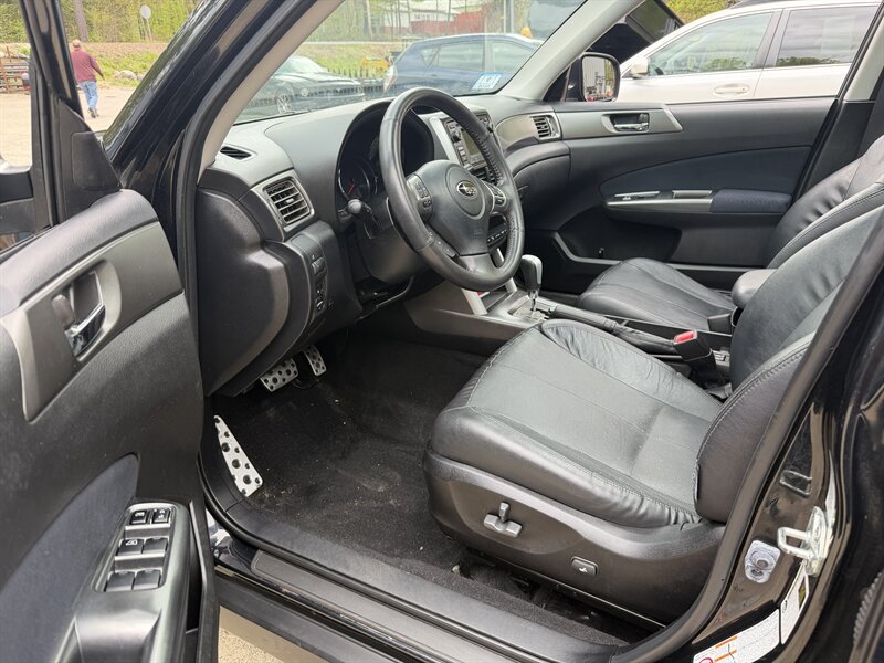 Used 2011 Subaru Forester 2.5XT Touring AWD/4WD image 22
