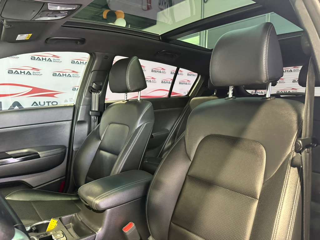 Used 2022 Kia Sportage Nightfall Edition w/ Nighfall AWD Premium Package image 26