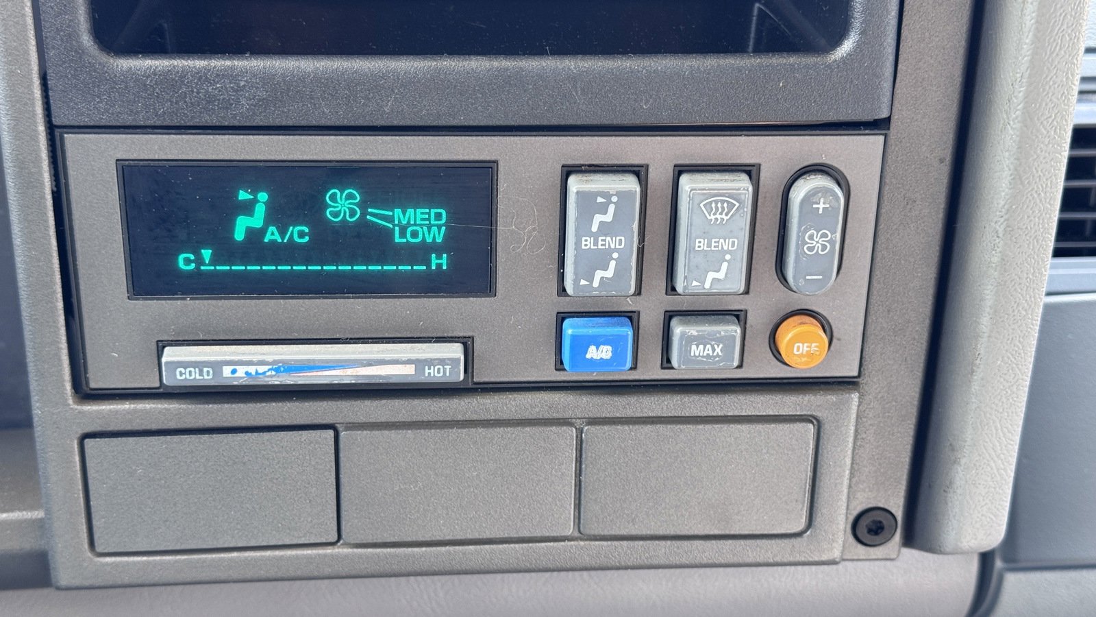 Used 1994 Chevrolet Silverado 1500 2WD Regular Cab image 19