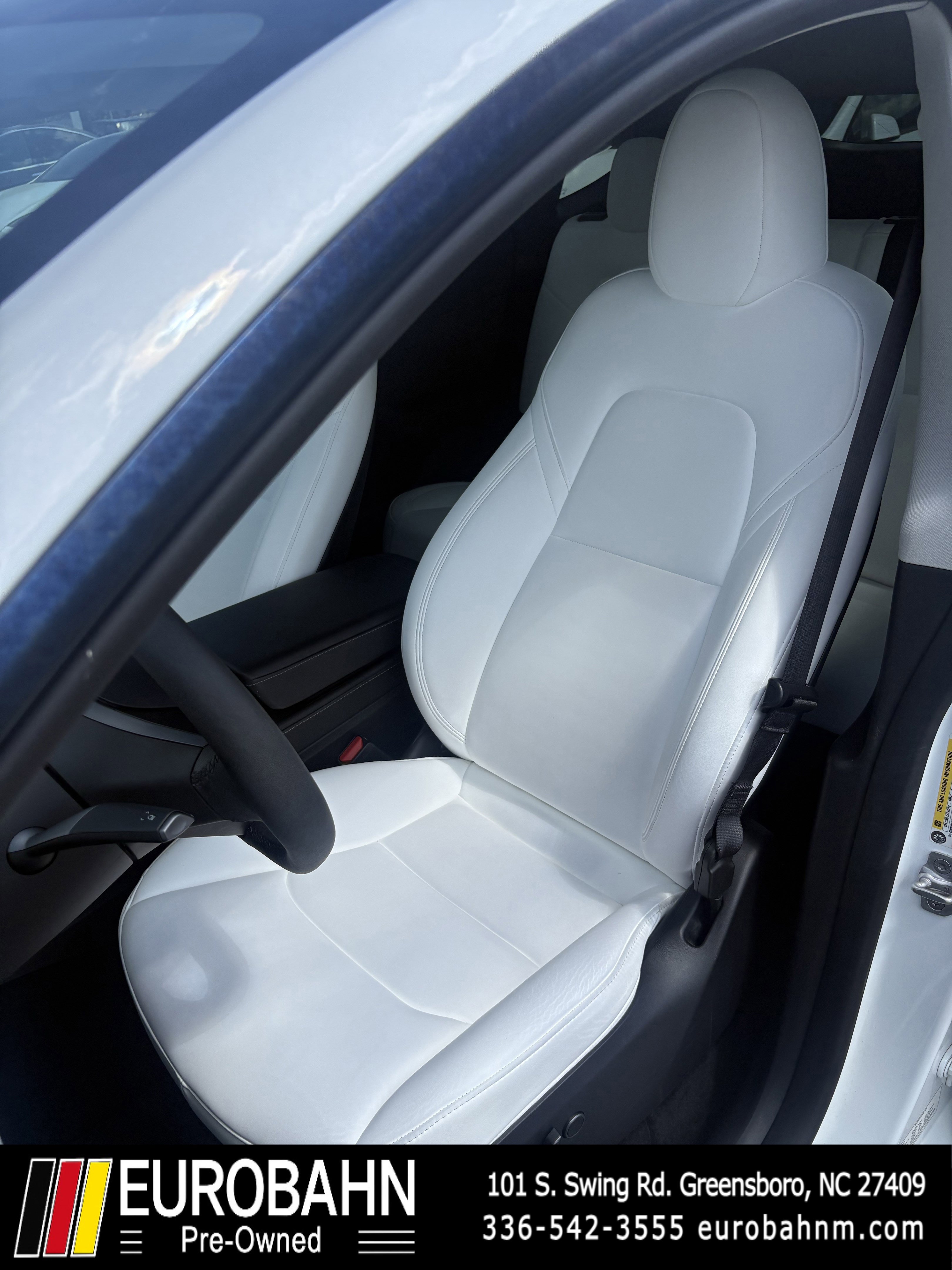 Used 2024 Tesla Model Y Performance image 7