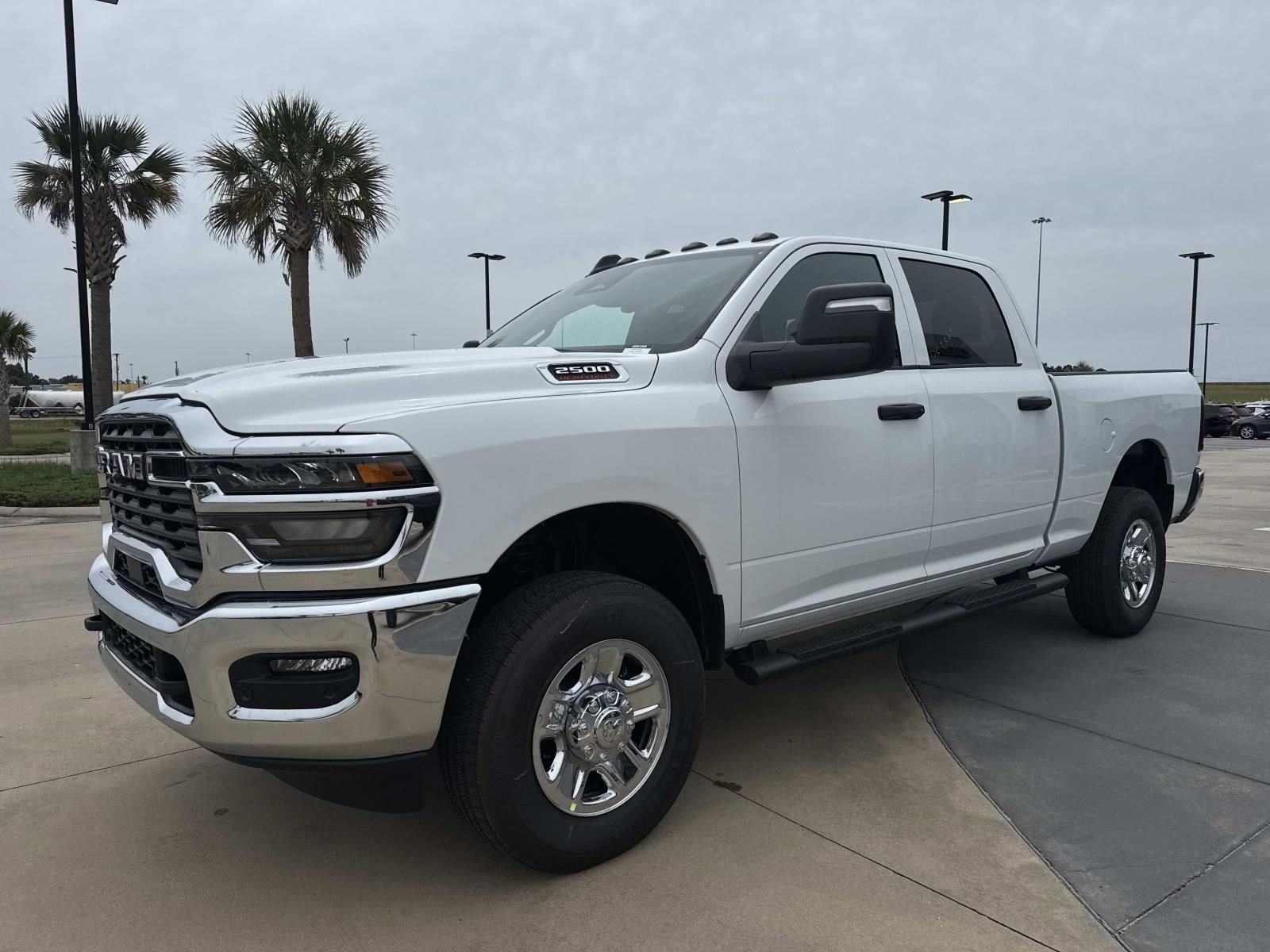 New 2026 RAM 2500 Tradesman AWD/4WD image 3