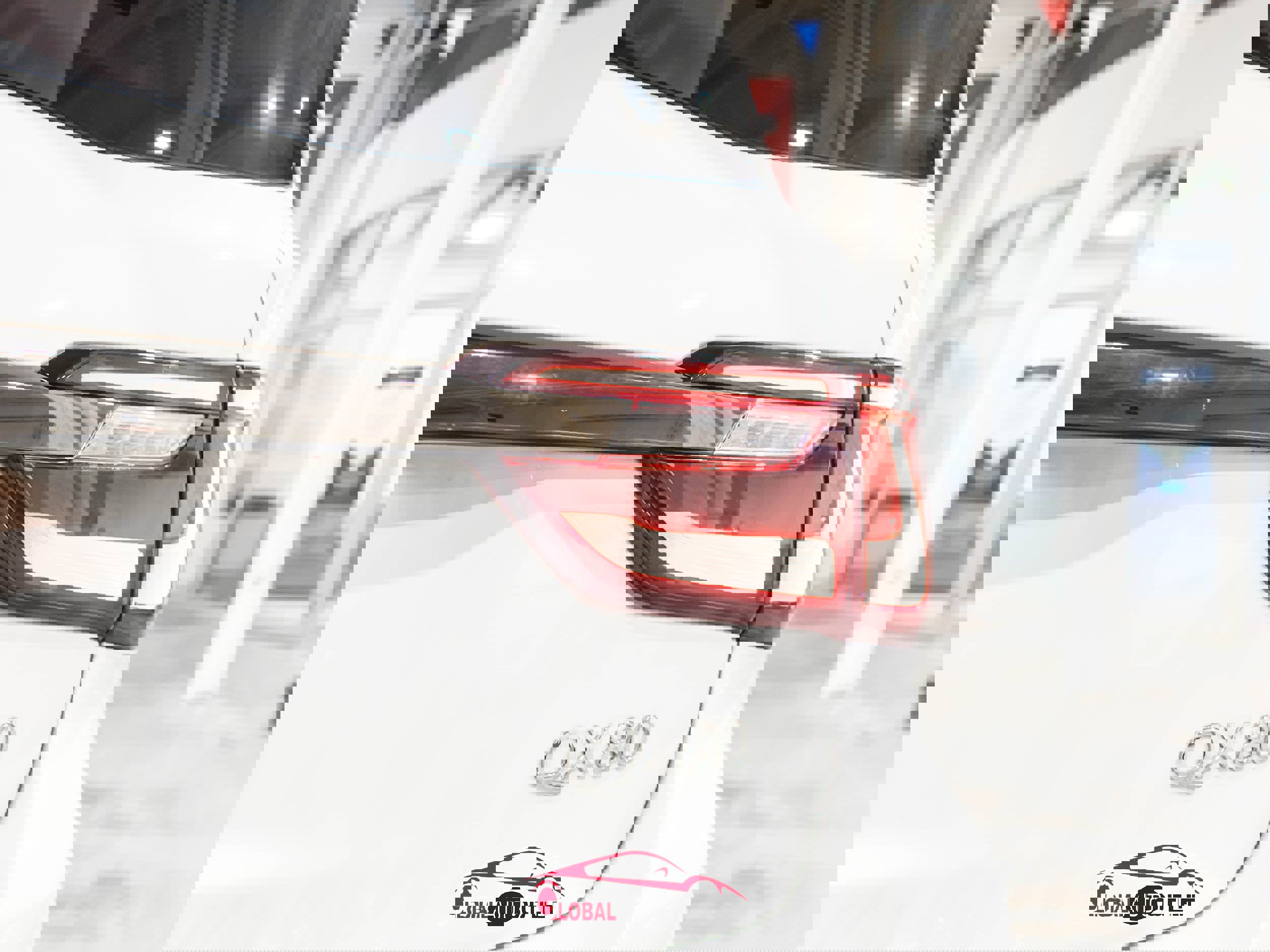 Used 2021 INFINITI QX80 Premium Select w/ All-Season Package image 49