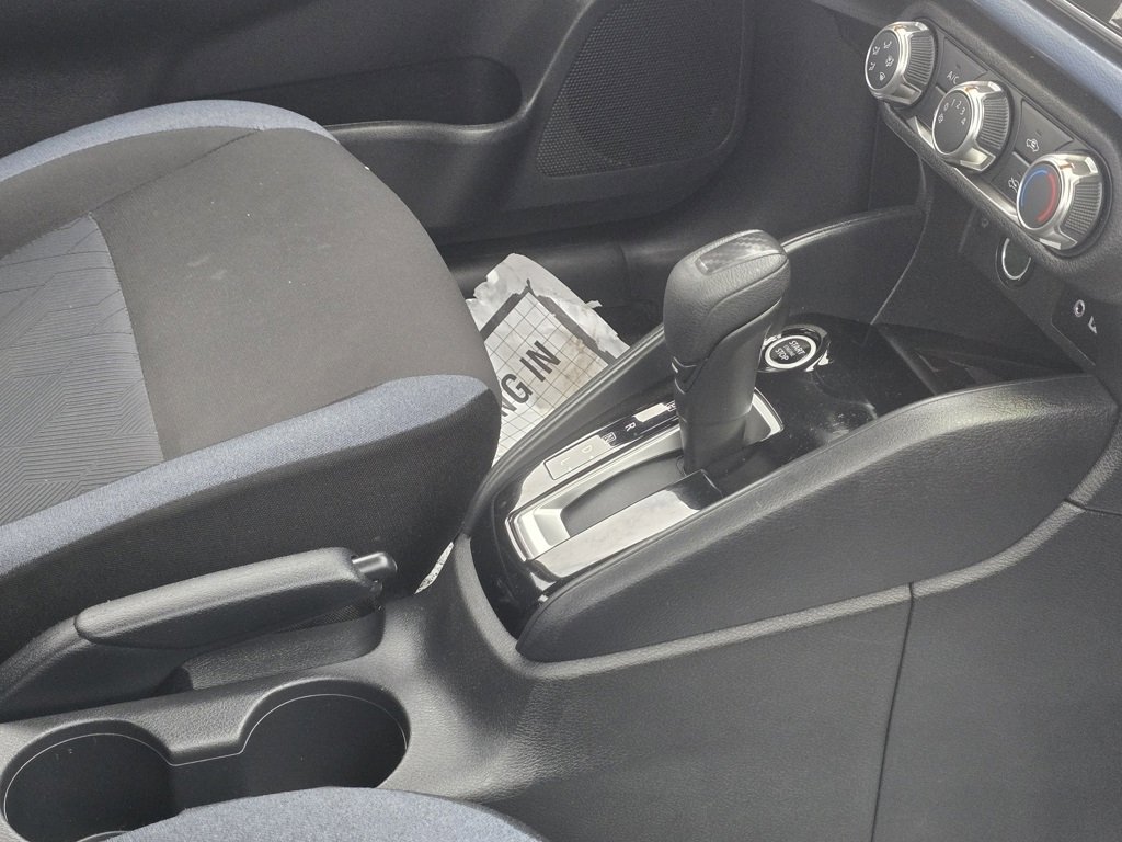 Used 2025 Nissan Versa SV image 15