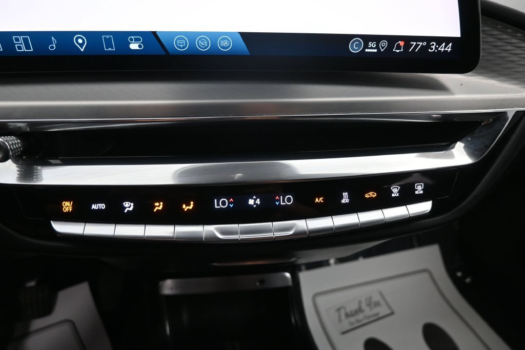 Used 2024 Cadillac Lyriq Luxury RWD image 22