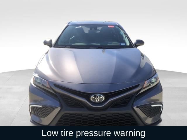 Used 2023 Toyota Camry SE image 9