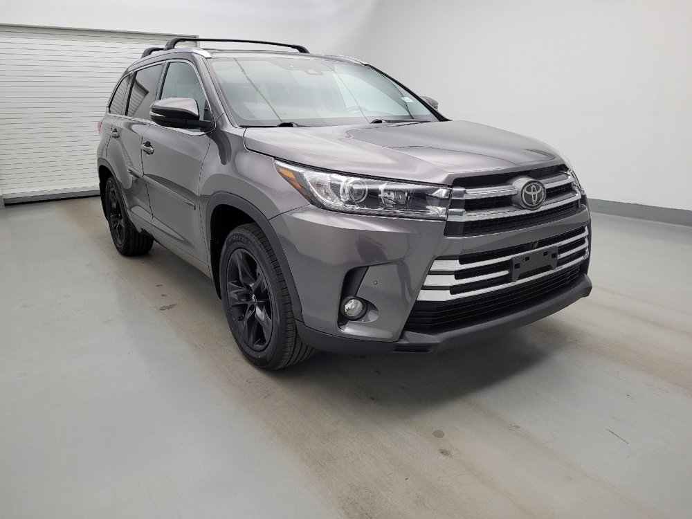 Used 2018 Toyota Highlander Limited Platinum w/ Carpet Mat Package (TMS) image 13