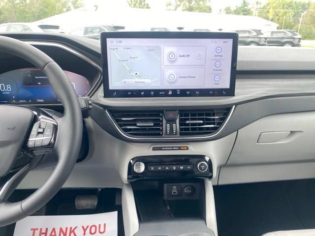 Used 2024 Ford Escape Platinum w/ Premium Technology Package AWD/4WD image 23