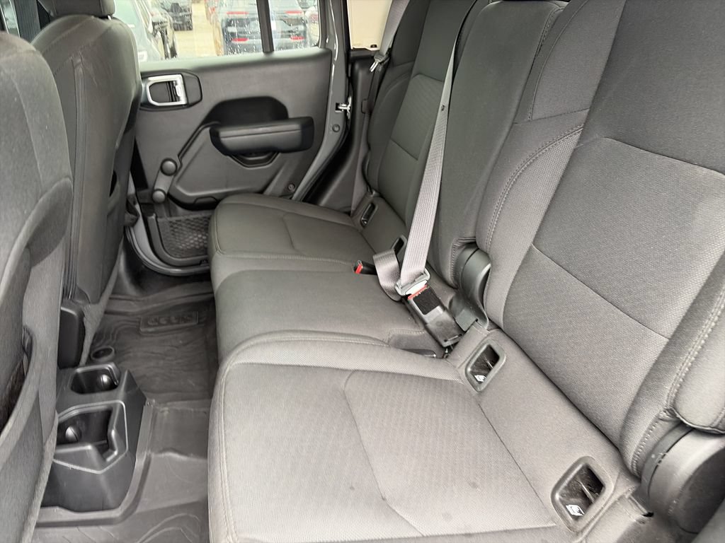 Used 2022 Jeep Gladiator Sport AWD/4WD image 29