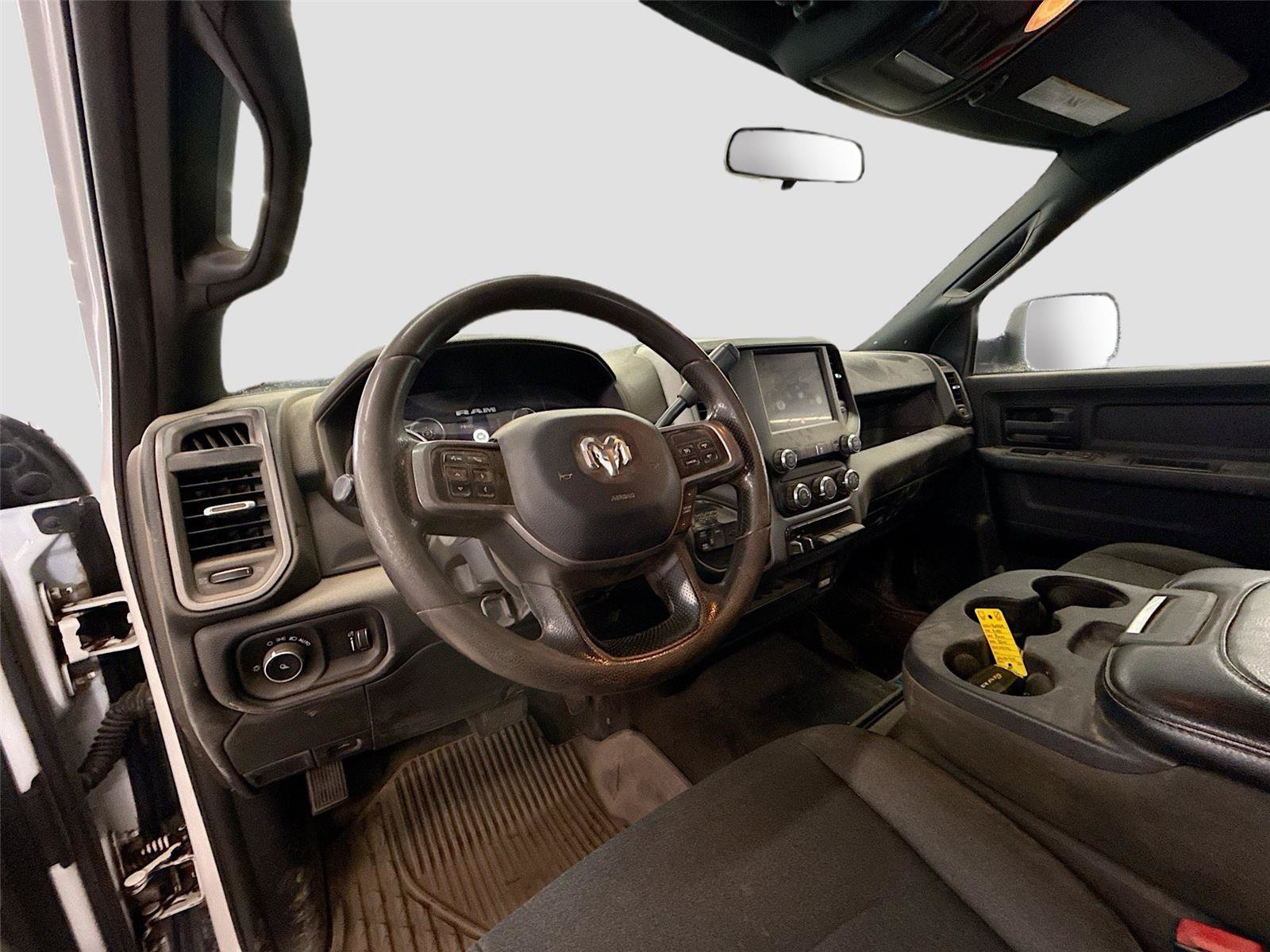 Used 2022 RAM 3500 Tradesman AWD/4WD image 3