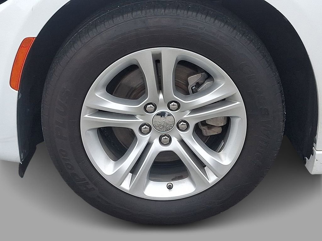 Used 2023 Dodge Charger SXT RWD image 8