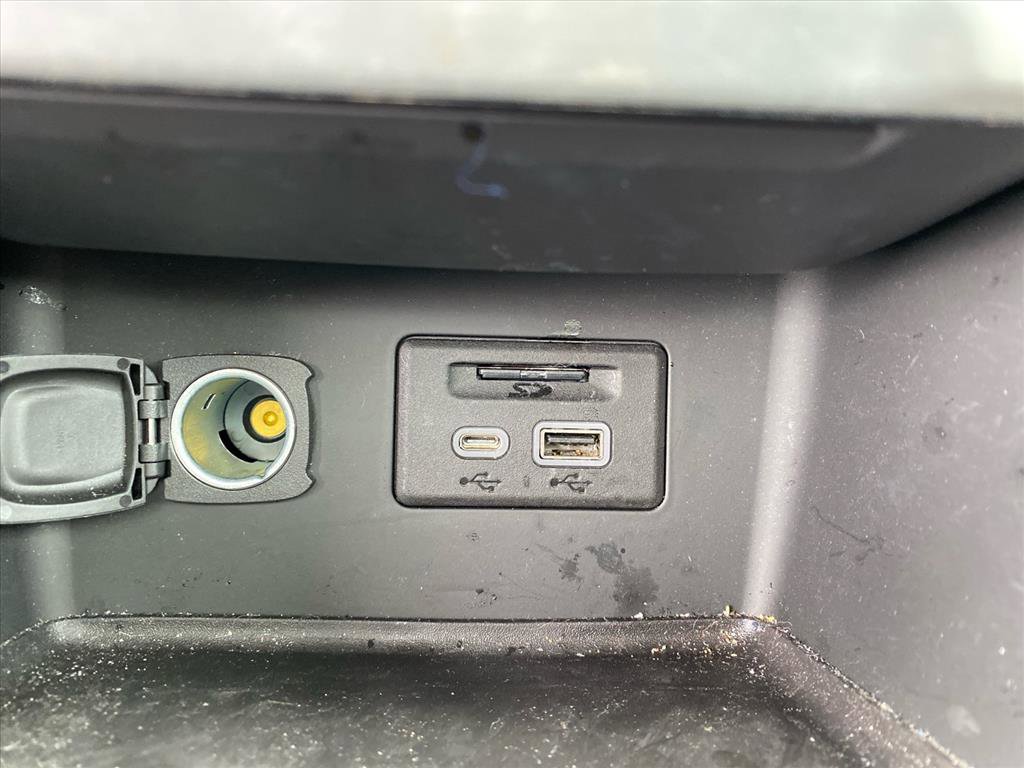 Used 2023 GMC Acadia SLT w/ Preferred Package image 13