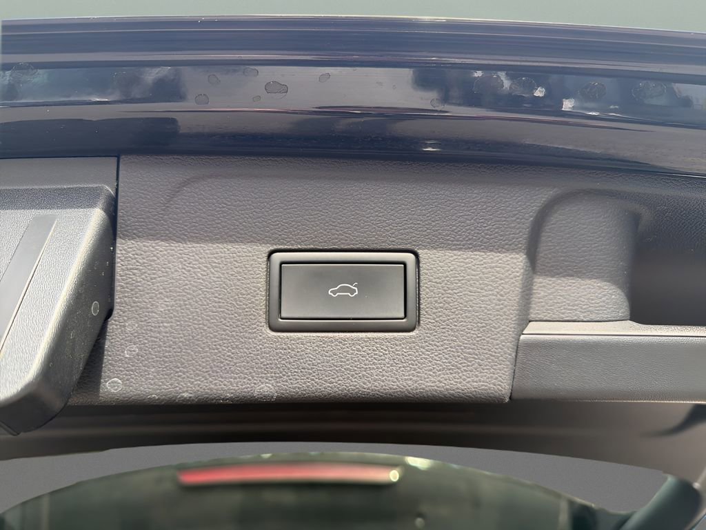 Used 2024 Volkswagen Atlas SEL image 28