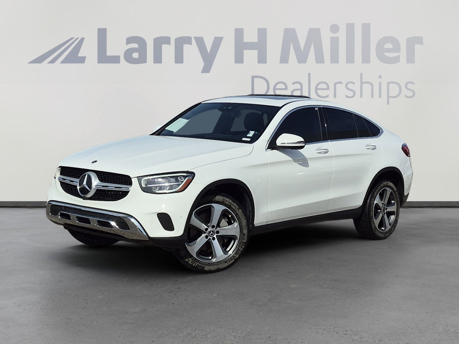 Used 2023 Mercedes-Benz GLC 300 4MATIC Coupe image 1