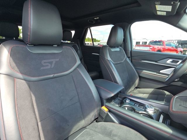 Used 2025 Ford Explorer ST w/ Sun And Sound Package AWD/4WD image 22