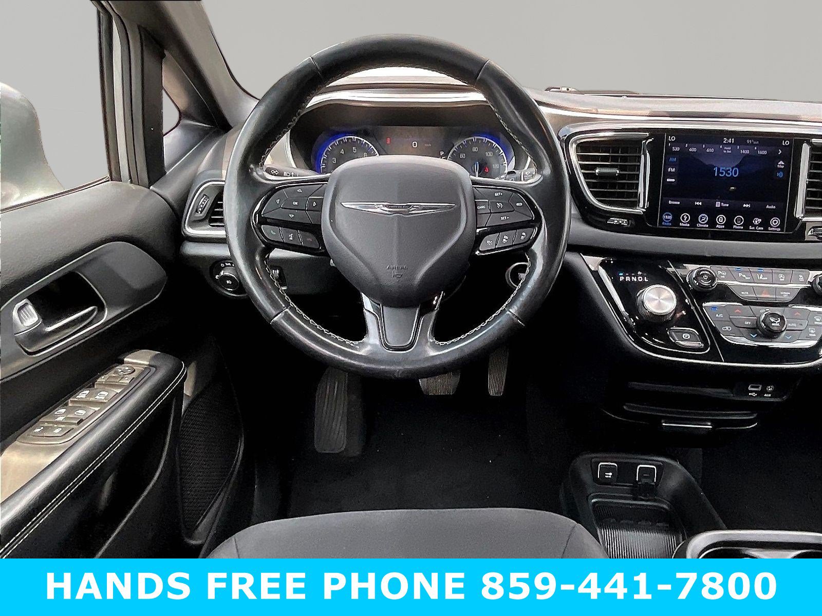 Used 2019 Chrysler Pacifica Touring Plus w/ Advanced Safetytec Group FWD image 8
