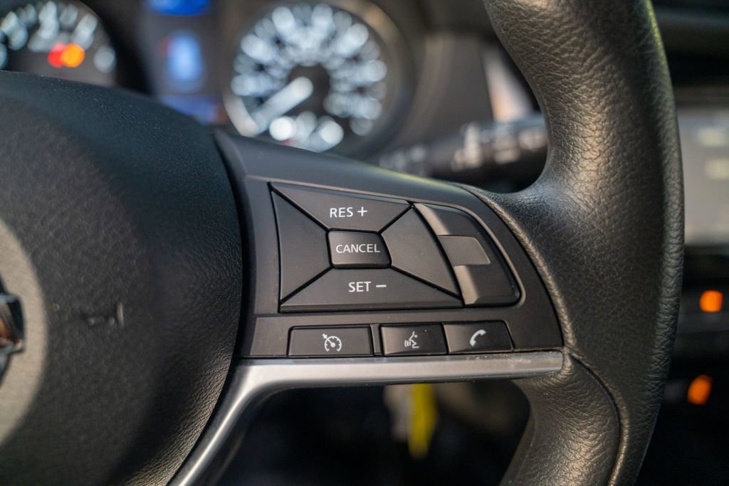 Used 2019 Nissan Rogue SV image 24